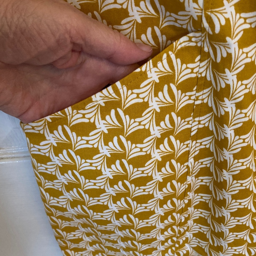 Boden Mustard Yellow & White Printed Sleeveless Shift Dress - Picture 6 of 10